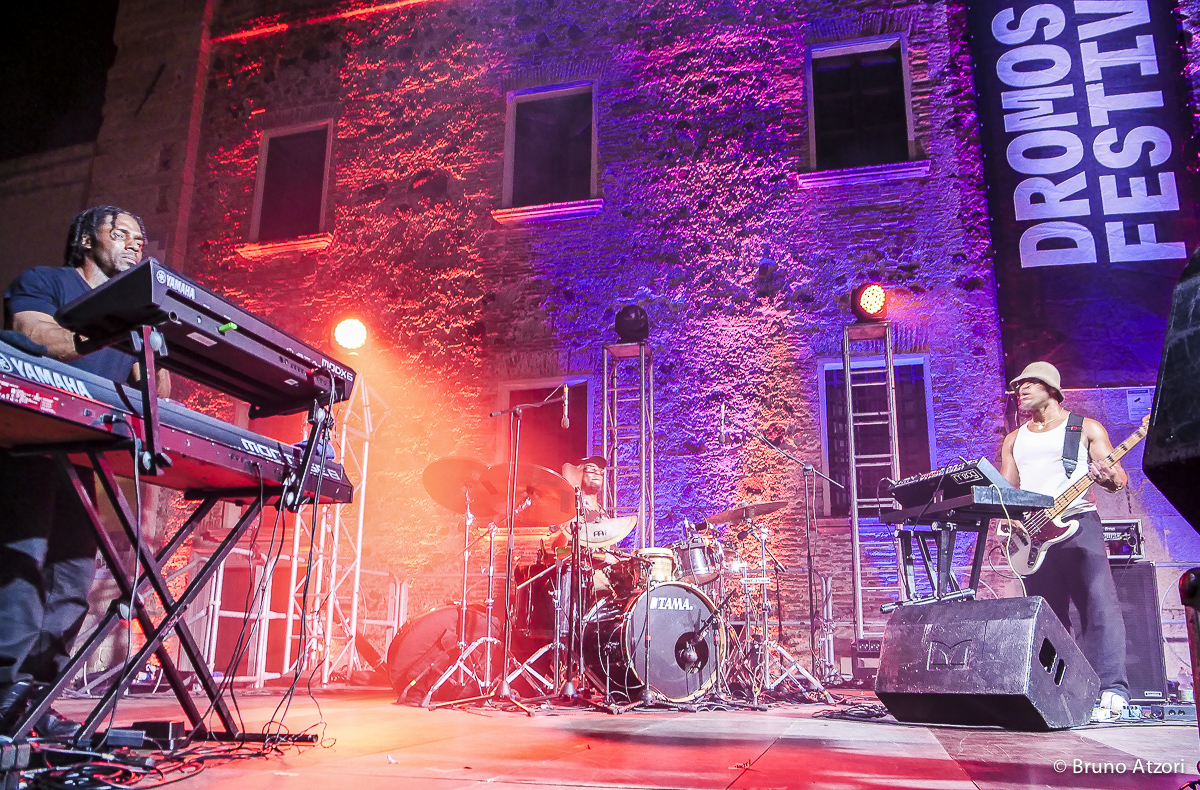 I The Funk Apostles sul palco del Festival Dromos.