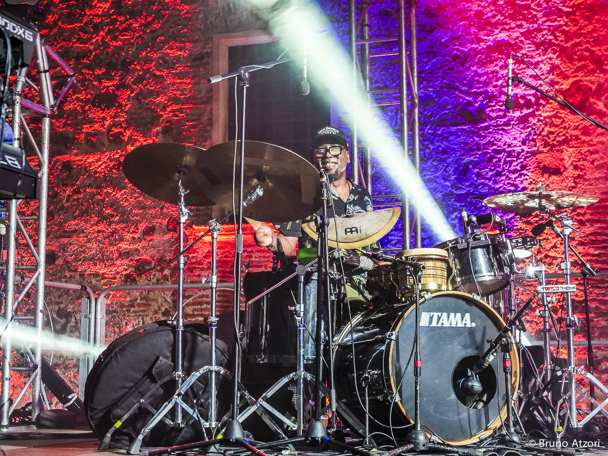 I The Funk Apostles sul palco del Festival Dromos.